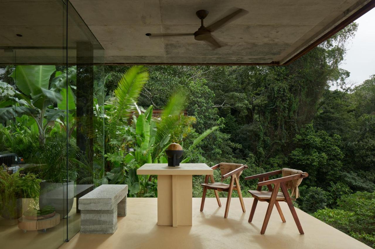 Achiote Architectural Gem - Adults Only Villa อูวีตา ภายนอก รูปภาพ